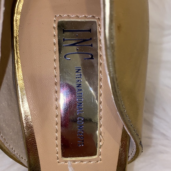 INC Internacional CONCEPTS HEELS - Picture 9 of 10